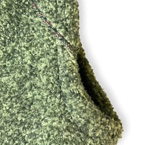 Woolrich Green Vest  with Tooth Hooks - Picture 7 of 9